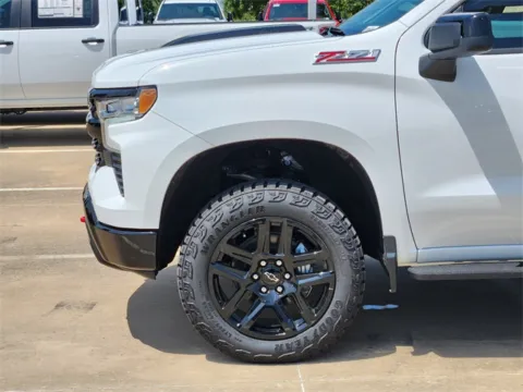 More photos of 2025 Chevrolet Silverado 1500 LT Trail Boss at Jim Norton Chevrolet, OK