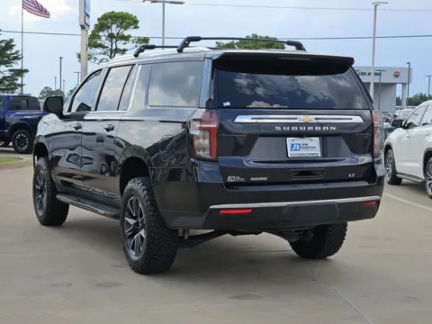 More photos of 2022 Chevrolet Suburban LT at Jim Norton Chevrolet, OK