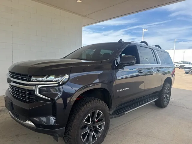 Gray 2022 Chevrolet Suburban LT for sale in Broken Arrow, OK