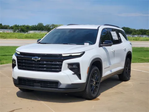 Photos of 2026 Chevrolet Traverse LT for sale in Broken Arrow, OK at Jim Norton Chevrolet