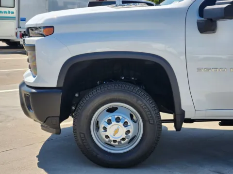 More photos of 2025 Chevrolet Silverado 3500HD Work Truck at Jim Norton Chevrolet, OK
