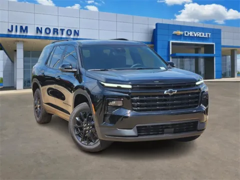 Black 2026 Chevrolet Traverse LT for sale in Broken Arrow, OK