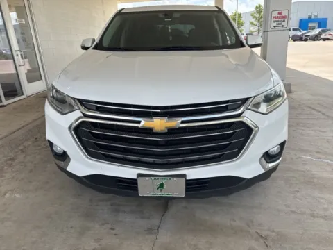 Photos of 2019 Chevrolet Traverse LT for sale in Broken Arrow, OK at Jim Norton Chevrolet