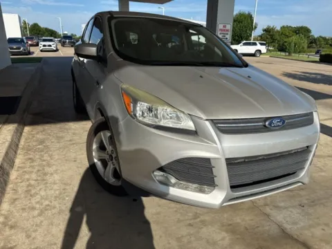 Silver 2015 Ford Escape SE for sale in Broken Arrow, OK