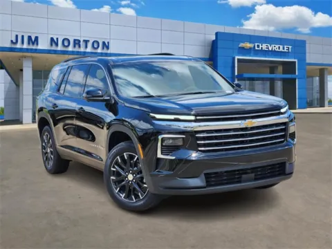 Black 2025 Chevrolet Traverse LT for sale in Broken Arrow, OK