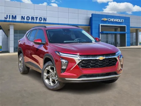 Red 2025 Chevrolet Trax LT for sale in Broken Arrow, OK