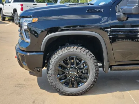 More photos of 2025 Chevrolet Silverado 2500HD LTZ at Jim Norton Chevrolet, OK