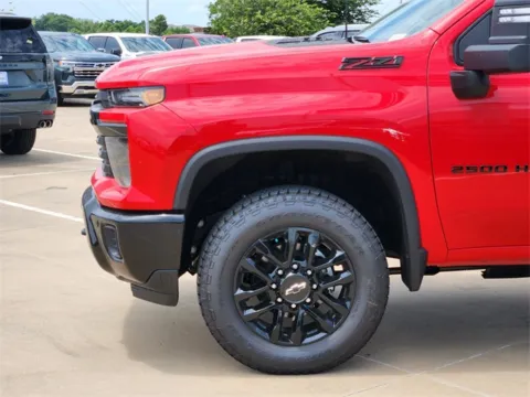 More photos of 2025 Chevrolet Silverado 2500HD Custom at Jim Norton Chevrolet, OK