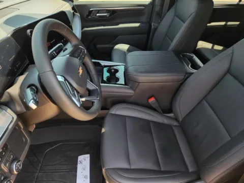 White 2025 Chevrolet Suburban LT for sale in Broken Arrow, OK