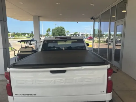 More photos of 2022 Chevrolet Silverado 1500 LTD LT at Jim Norton Chevrolet, OK