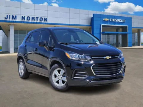 Black 2021 Chevrolet Trax LS for sale in Broken Arrow, OK
