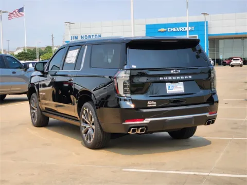 More photos of 2025 Chevrolet Suburban High Country at Jim Norton Chevrolet, OK