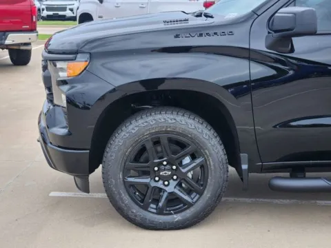 More photos of 2025 Chevrolet Silverado 1500 Custom at Jim Norton Chevrolet, OK