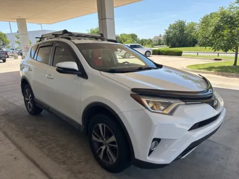 White 2018 Toyota RAV4 XLE for sale in Broken Arrow, OK
