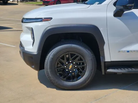 More photos of 2026 Chevrolet Silverado EV LT at Jim Norton Chevrolet, OK