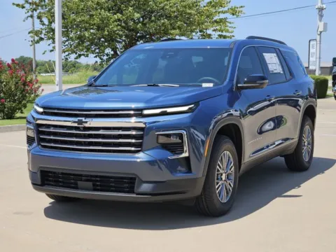 Photos of 2026 Chevrolet Traverse LT for sale in Broken Arrow, OK at Jim Norton Chevrolet