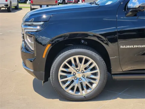 More photos of 2025 Chevrolet Suburban Premier at Jim Norton Chevrolet, OK