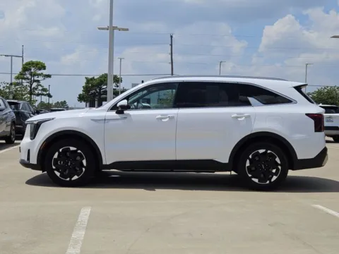 More photos of 2024 Kia Sorento S at Jim Norton Chevrolet, OK
