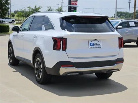 More photos of 2024 Kia Sorento S at Jim Norton Chevrolet, OK