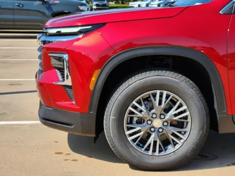 More photos of 2026 Chevrolet Traverse LT at Jim Norton Chevrolet, OK