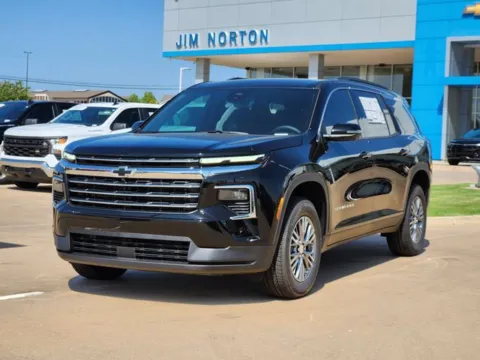 Photos of 2026 Chevrolet Traverse LT for sale in Broken Arrow, OK at Jim Norton Chevrolet