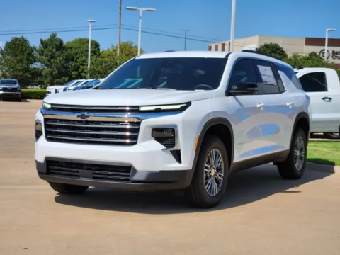 Photos of 2026 Chevrolet Traverse LT for sale in Broken Arrow, OK at Jim Norton Chevrolet