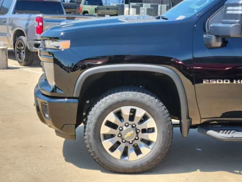 More photos of 2025 Chevrolet Silverado 2500HD Custom at Jim Norton Chevrolet, OK