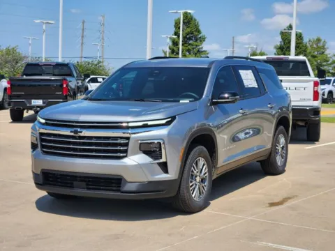 Photos of 2026 Chevrolet Traverse LT for sale in Broken Arrow, OK at Jim Norton Chevrolet