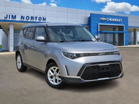 Gray 2024 Kia Soul LX for sale in Broken Arrow, OK