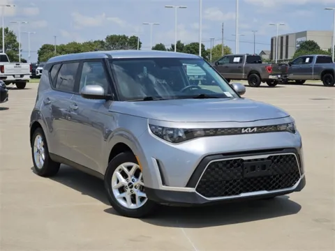Gray 2024 Kia Soul LX for sale in Broken Arrow, OK