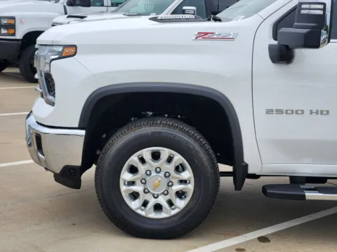 More photos of 2025 Chevrolet Silverado 2500HD LTZ at Jim Norton Chevrolet, OK
