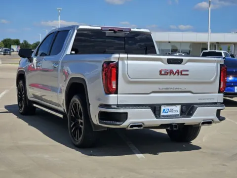 More photos of 2022 GMC Sierra 1500 Denali at Jim Norton Chevrolet, OK