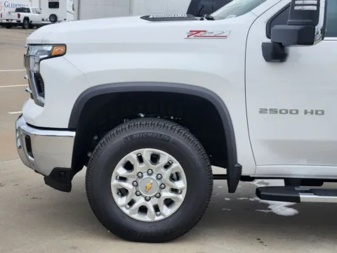 More photos of 2025 Chevrolet Silverado 2500HD LTZ at Jim Norton Chevrolet, OK