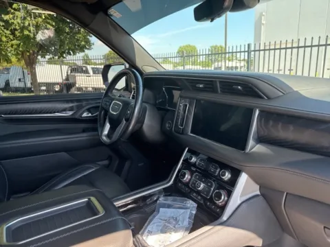 More photos of 2021 GMC Yukon Denali at Jim Norton Chevrolet, OK