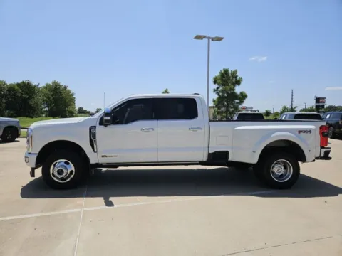More photos of 2024 Ford F-350SD Platinum at Jim Norton Chevrolet, OK