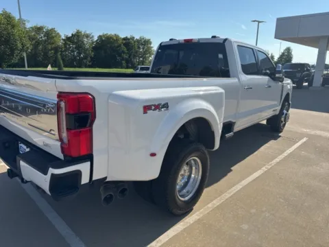 More photos of 2024 Ford F-350SD Platinum at Jim Norton Chevrolet, OK