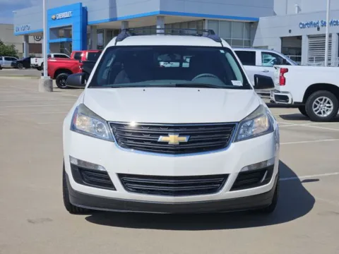 Photos of 2014 Chevrolet Traverse LS for sale in Broken Arrow, OK at Jim Norton Chevrolet