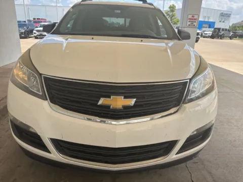 Photos of 2014 Chevrolet Traverse LS for sale in Broken Arrow, OK at Jim Norton Chevrolet