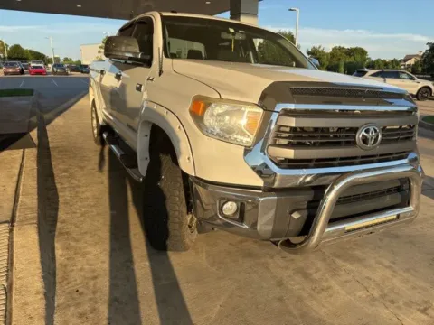White 2015 Toyota Tundra SR5 for sale in Broken Arrow, OK