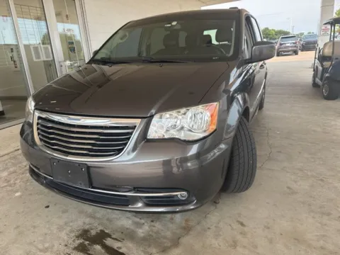 Photos of 2015 Chrysler Town & Country Touring for sale in Broken Arrow, OK at Jim Norton Chevrolet