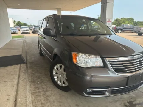 Gray 2015 Chrysler Town & Country Touring for sale in Broken Arrow, OK