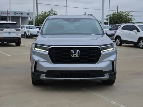 Photos of 2025 Honda Pilot Elite for sale in Broken Arrow, OK at Jim Norton Chevrolet