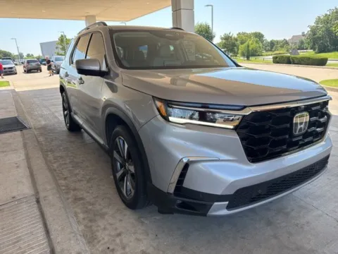 Silver 2025 Honda Pilot Elite for sale in Broken Arrow, OK