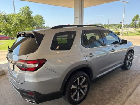 More photos of 2025 Honda Pilot Elite at Jim Norton Chevrolet, OK