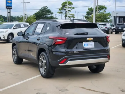 More photos of 2025 Chevrolet Trax LT at Jim Norton Chevrolet, OK
