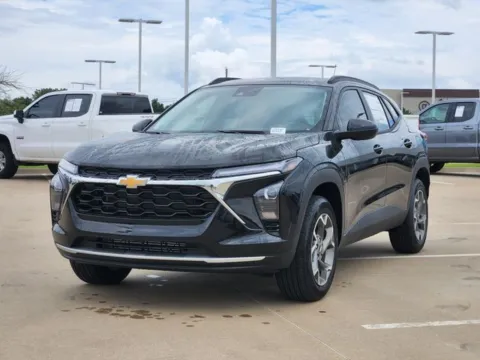 Photos of 2025 Chevrolet Trax LT for sale in Broken Arrow, OK at Jim Norton Chevrolet