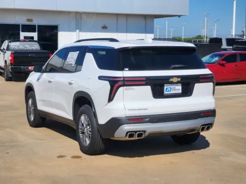 More photos of 2026 Chevrolet Traverse LT at Jim Norton Chevrolet, OK