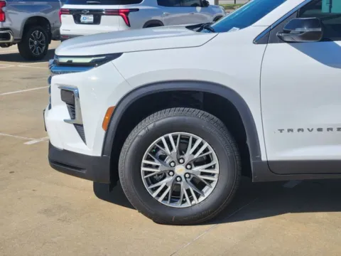 More photos of 2026 Chevrolet Traverse LT at Jim Norton Chevrolet, OK