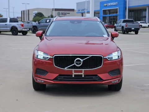 Photos of 2018 Volvo XC60 T6 Momentum for sale in Broken Arrow, OK at Jim Norton Chevrolet