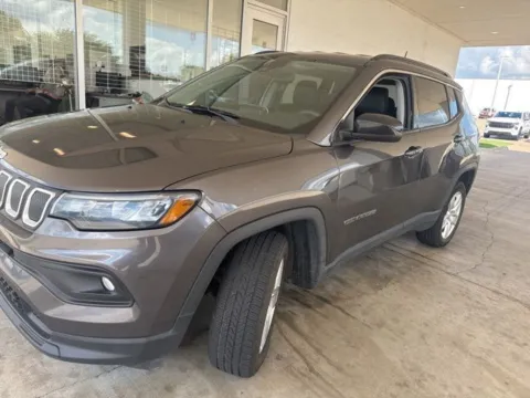 Gray 2022 Jeep Compass Latitude for sale in Broken Arrow, OK